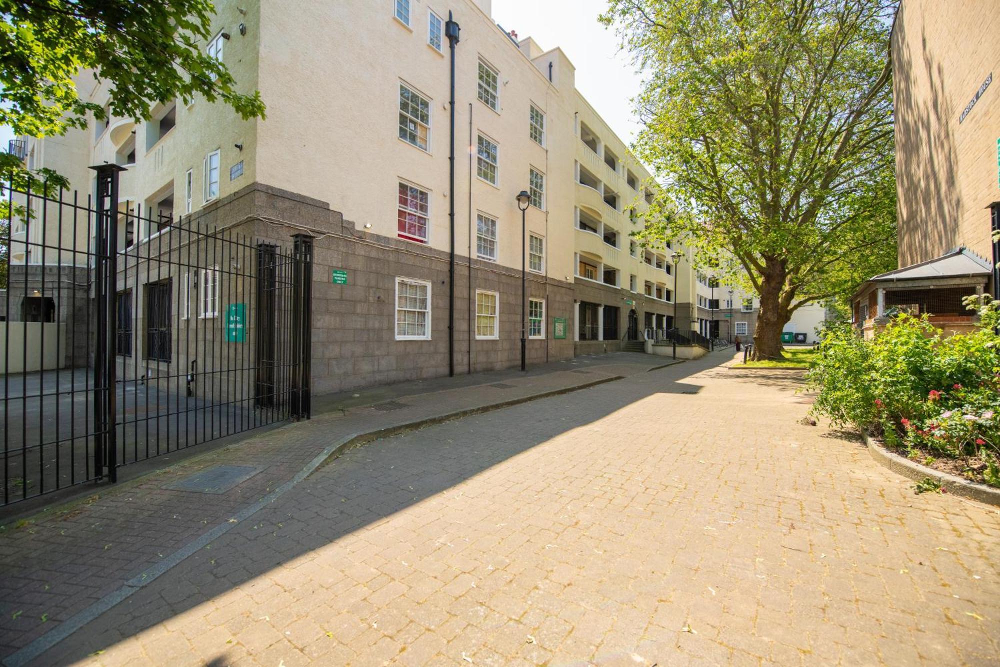 Stylish Central Kings Cross 2 Bedroom Flat ลอนดอน ภายนอก รูปภาพ